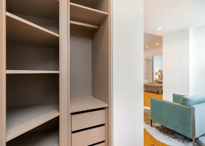 Lxluxhome - Combro Luxury Apartment