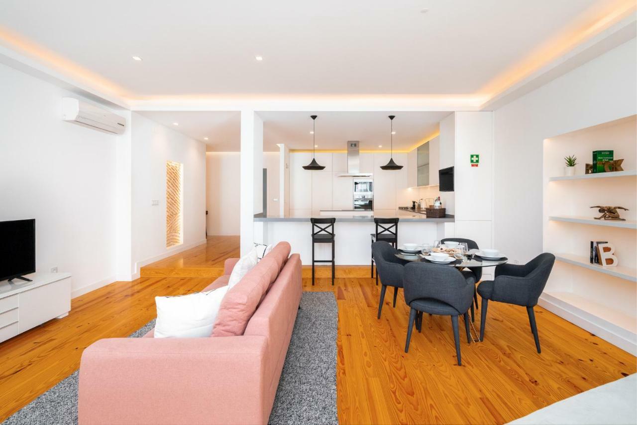 Whome | Combro Luxury *